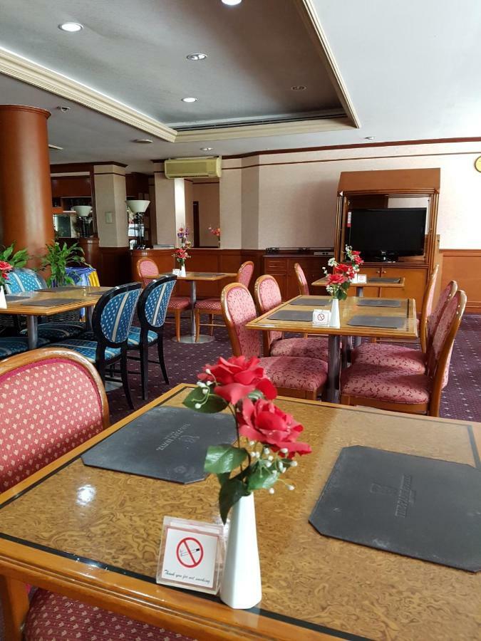 The Park Hotel Sukhumvit 7 Бангкок Экстерьер фото